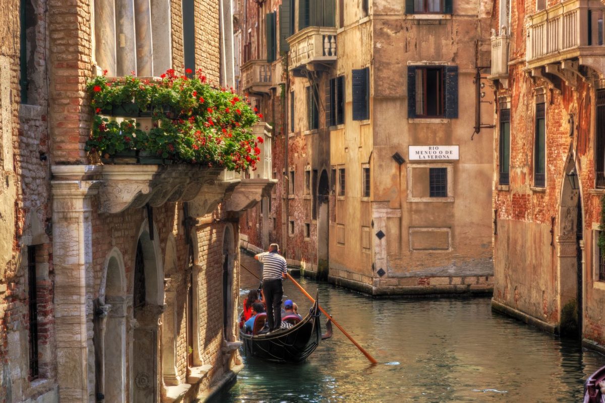 Venice 25